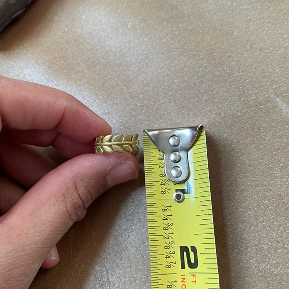 Brass 🍃 leaf ear cuff 👂gold layer stack jewelry earrings - Picture 4 of 5